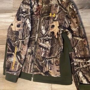 Under Armour Cold Gear Mossy Oak Break Up Infinity Camo. Men’s XL. Great cond.
